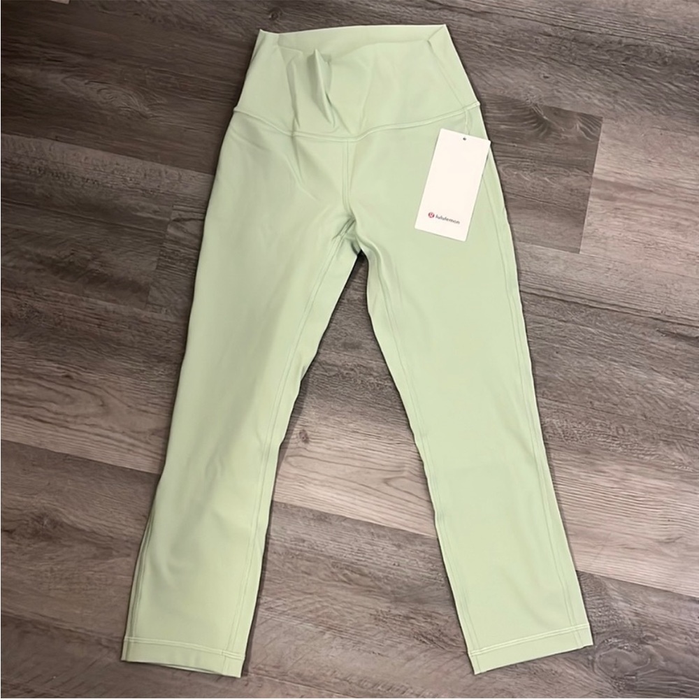 Lululemon Wunder Under NWT